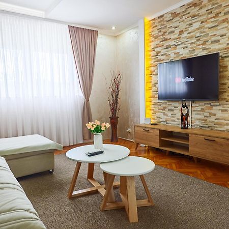 Apartman Julija Donji Milanovac Εξωτερικό φωτογραφία