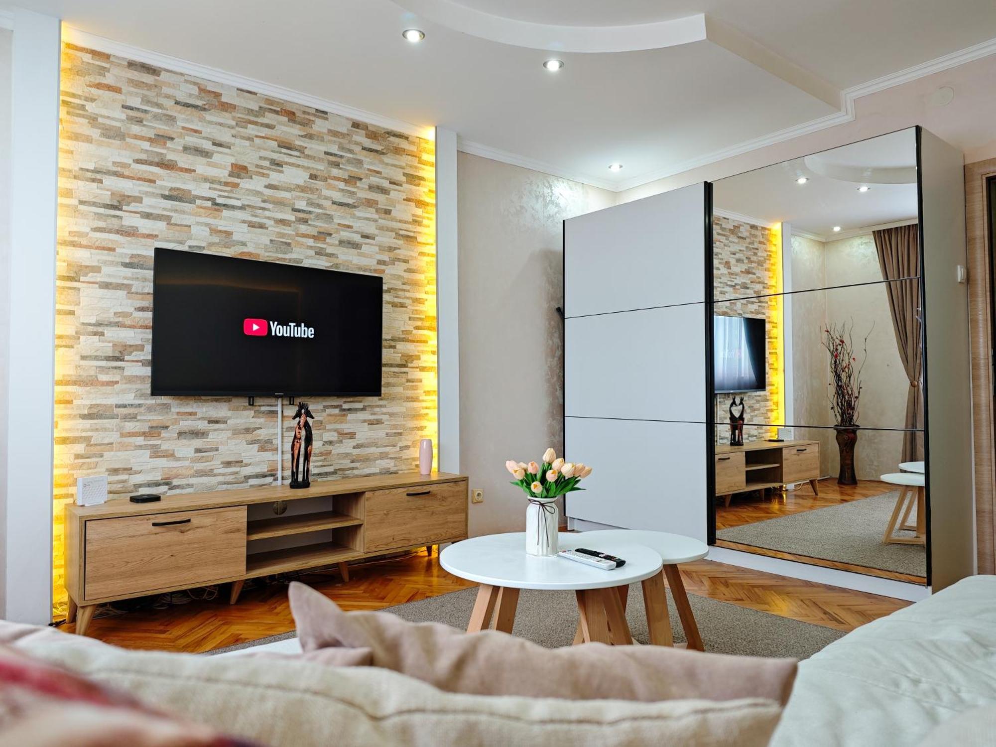 Apartman Julija Donji Milanovac Εξωτερικό φωτογραφία