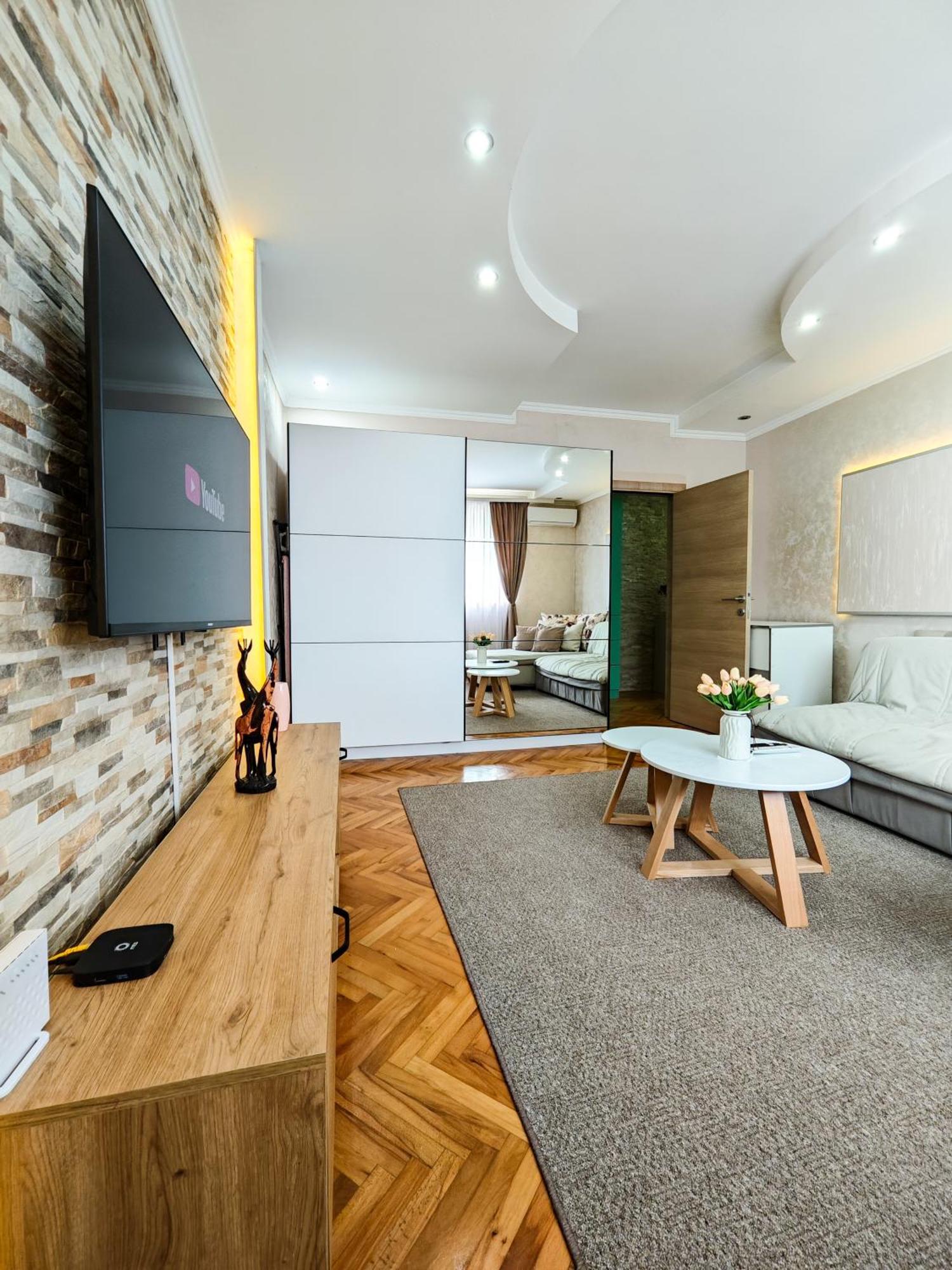 Apartman Julija Donji Milanovac Εξωτερικό φωτογραφία
