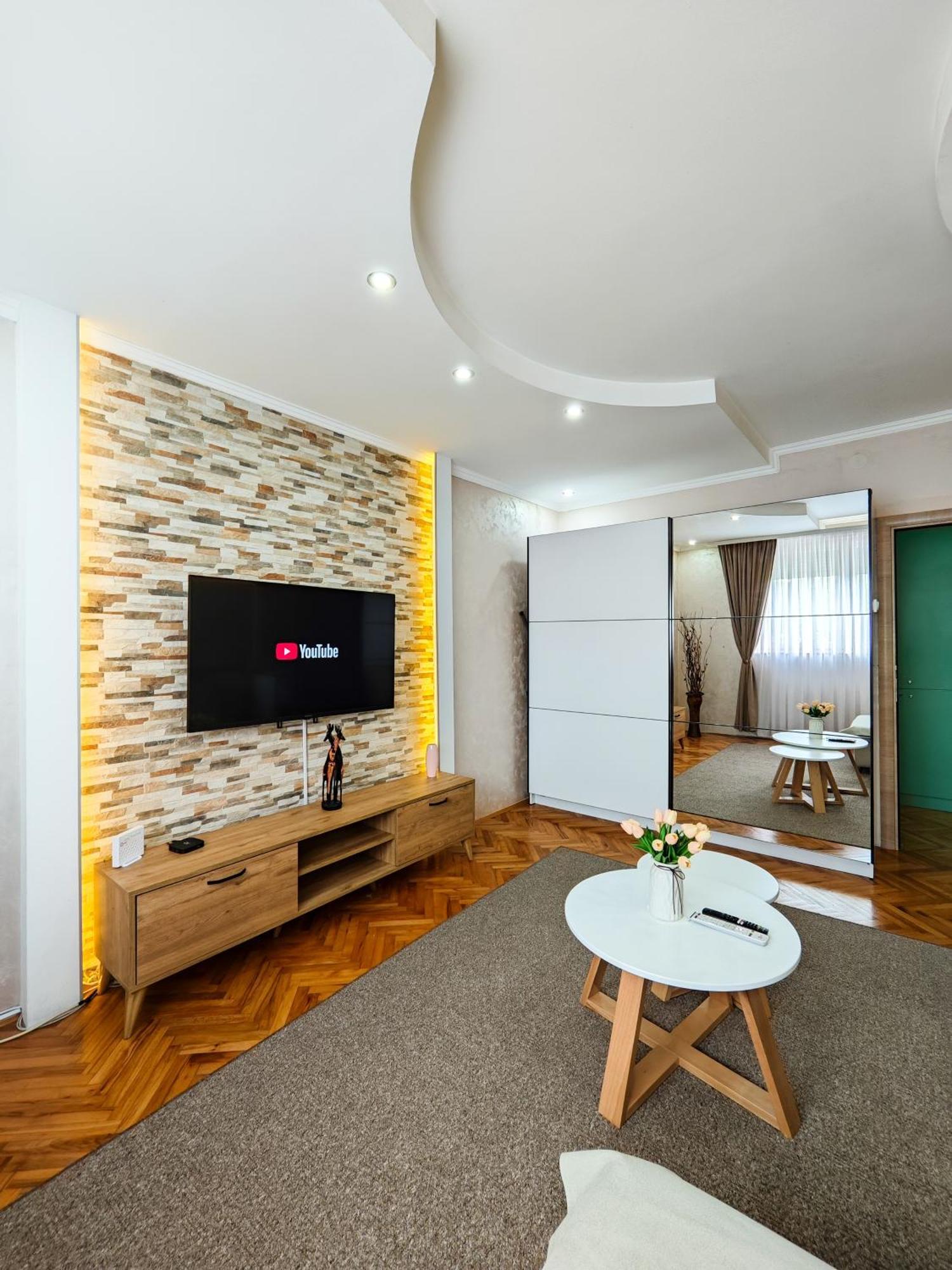 Apartman Julija Donji Milanovac Εξωτερικό φωτογραφία