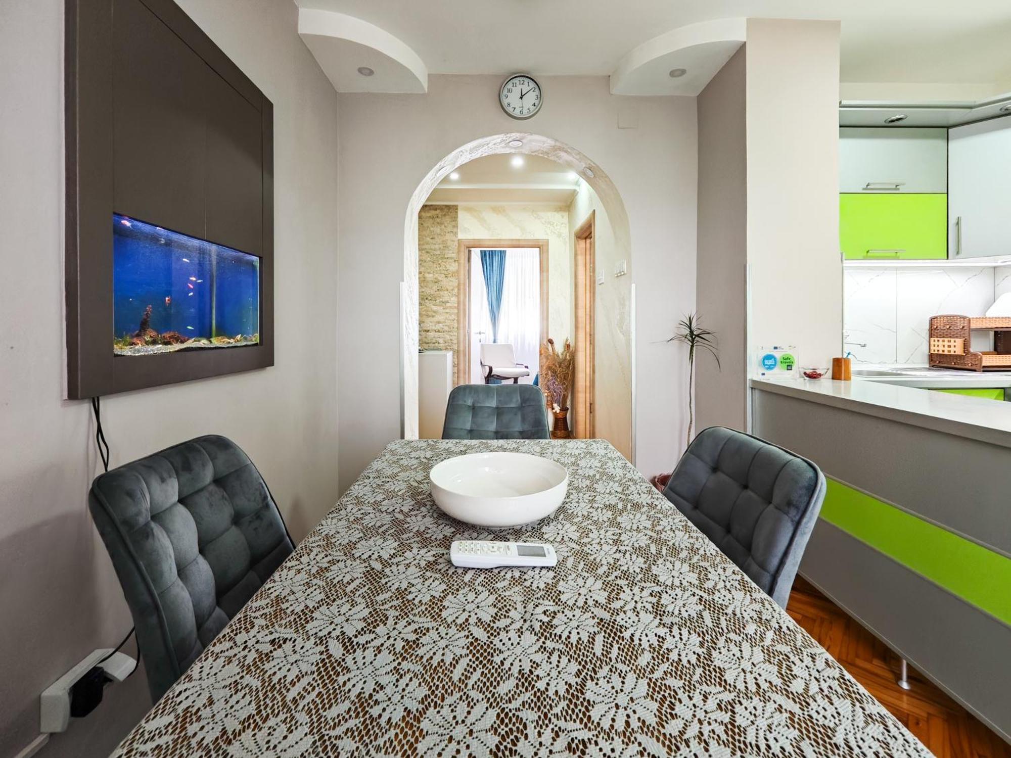 Apartman Julija Donji Milanovac Εξωτερικό φωτογραφία