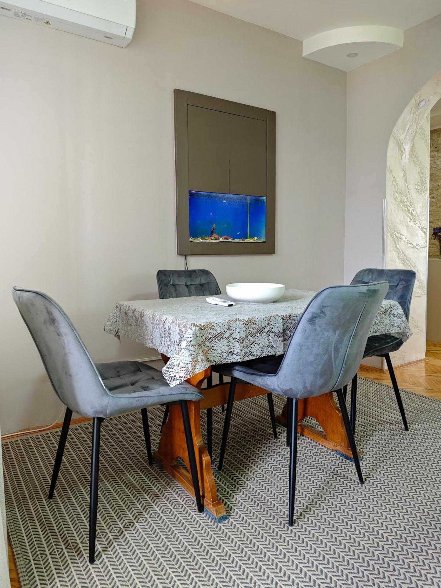 Apartman Julija Donji Milanovac Εξωτερικό φωτογραφία