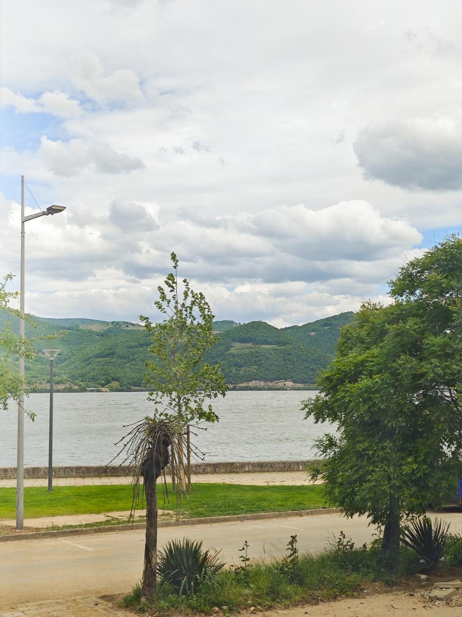 Apartman Julija Donji Milanovac Εξωτερικό φωτογραφία